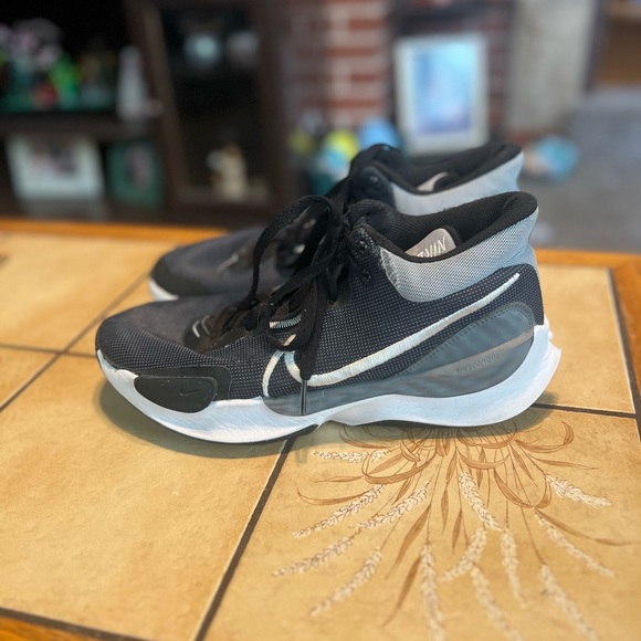 Nike Other - Nike Men’s Size 10 Renew Elevate 3 Lace Up Shoes